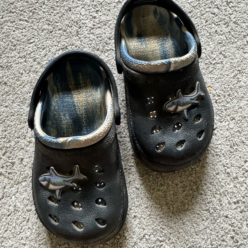 Kids Black Shark Clogs
